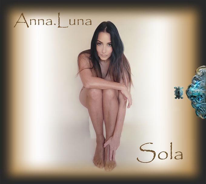 Anna Luna Sola